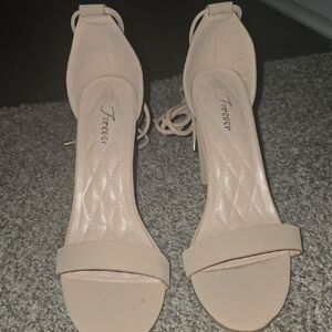 Forever 21 Cream Heels Elegant Sandals